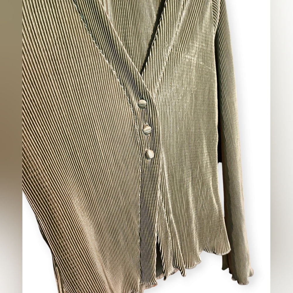 Forever 21 Green Ribbed Button-Up Top - Picture 4 of 6